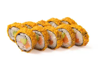 Crunch: salmón, surimi, aguacate y queso