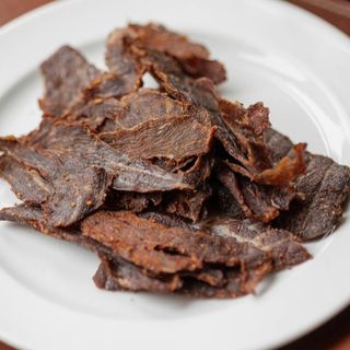 Підкопчена сушена яловичина до пива (100г)