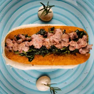 Crocchettone di patate con salsiccia e broccoli