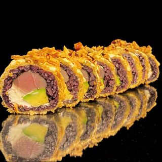 55B. Dragón Roll Roll Frito De Atún Acompaña Arroz Negro (8 pzs.)