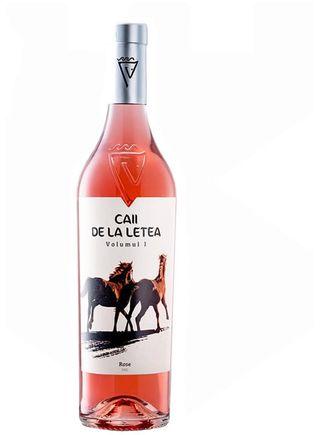 Caii de la Letea rose