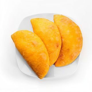 Empanada Operada con Queso Gouda