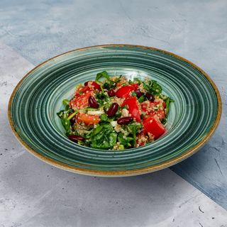 Proteinska kinoa salata