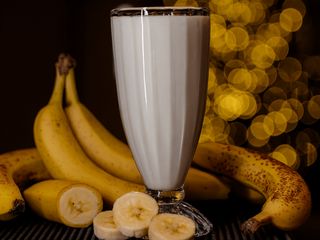 Молочно-банановий (330ml)