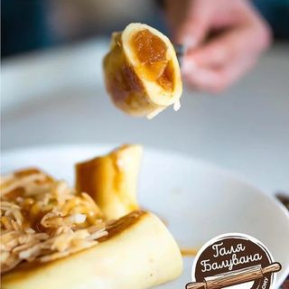 Млинці З Карамелізованим Яблуком