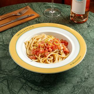 Bucatini con tonno fresco e fonduta di Pecorino