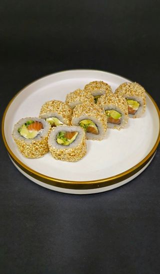 Каліфорнія з лососем в кунжуті (265 г)-8шт