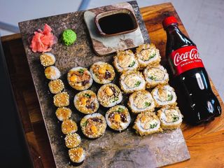 Sushi Glovo Specials 3  (22 szt.)