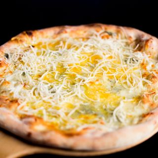 Pizza Quattro Formaggi Ø 32cm