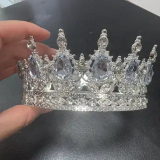 Corona plateada