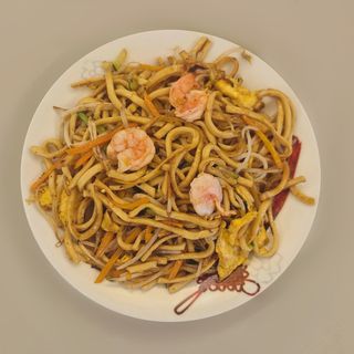 Spaghetti morbidi con gamberi