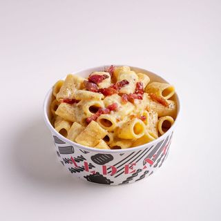 Mezzemaniche alla carbonara