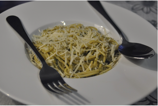 პასტა პესტოს სოუსით