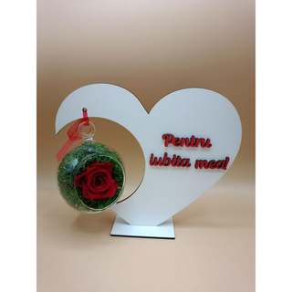 Suport inima cu trandafir criogemat pentru iubita