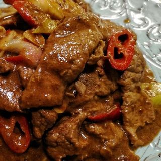 Ternera con salsa saté a la plancha