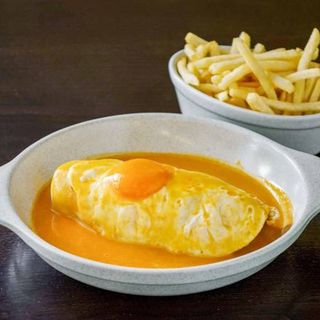 Cachorro Especial com Batatas Fritas