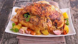 Poulet Complet + Salade Variée G + 1L Coca