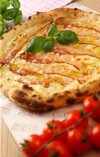 Pizza Carbonara