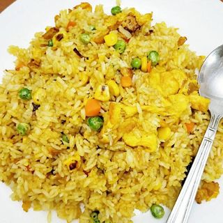 Arroz Frito Con Curry