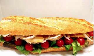 Bocadillo con pechuga de pollo