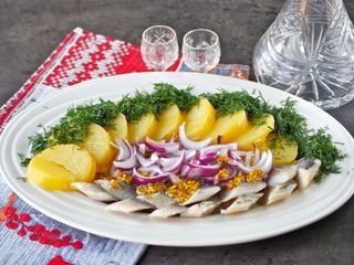 Селедка с картошкой