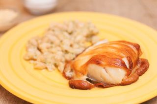 Bacalao Gratinado Con Verduritas A La Brasa