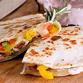 Piadina con salsiccione