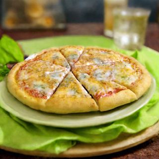 პიცა 4 ყველით