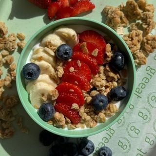 NEW! Granola Fruit Cup