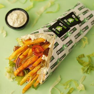  გირო შერეული ხორცით, ტარტარის სოუსით (საფირმო სოუსი კრემყველით)