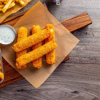 Сырные палочки с фри