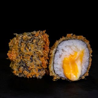 Rolls Calientes De Queso Cheddar Y Parmesano (6 Pzs.) r#40   