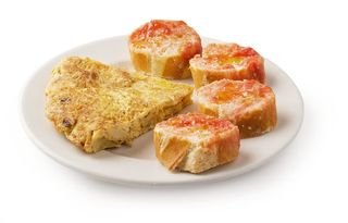 Tapa De Tortilla De Patatas Con Cebolla