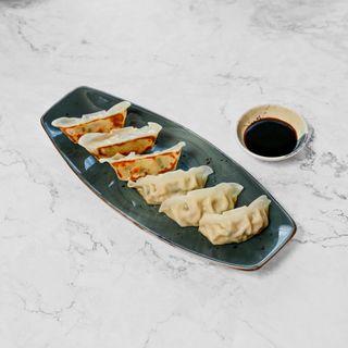 Gyoza de pollo y verduras