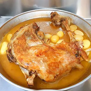 Cordero Asado con Patatas (Para 2 Personas)
