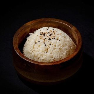 Riso bianco al vapore