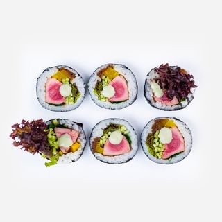 Futo z grillowanym tuńczykiem