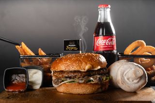 Mama Burgers Special s pomfritom Meni 4