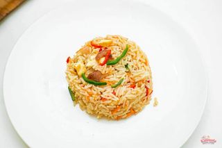 Chinese rice + salad + fresh juice