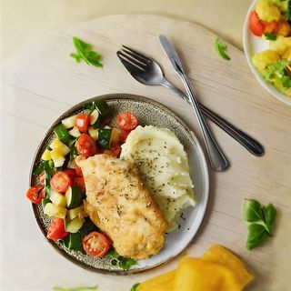 Chicken Fry With Chips, Mashed Potatoes or Spaghetti