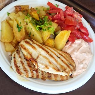 Meniu  piept de pui la gratar  550 g