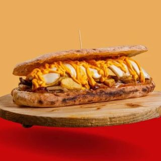 Campero Mc Rib con patatas fritas pequeñas