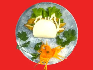 38. Pan Bao Con Pollo