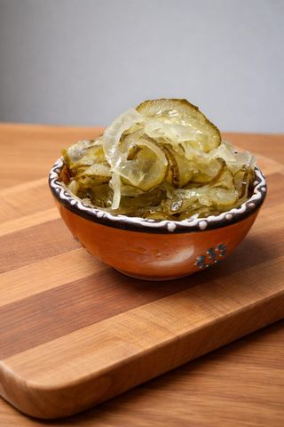 Salată de castraveți