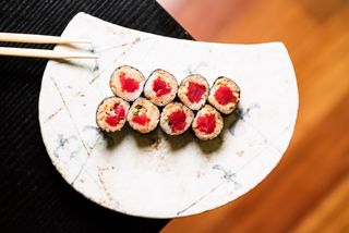 TUNA SPICY MAKI