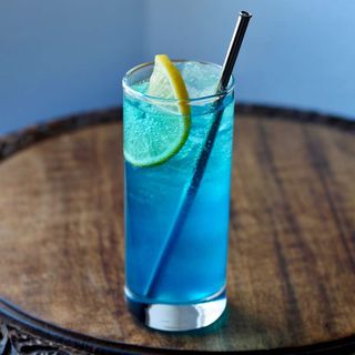cocktail blue lagoon