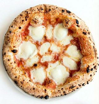Margherita con bufala