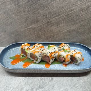 130 Uramaki spicy tuna