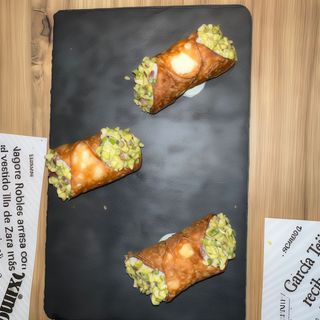 Cannoli (3 Uds.)