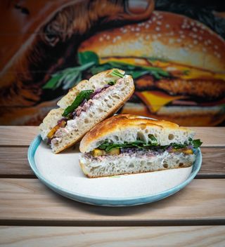 Фокача з тунцем